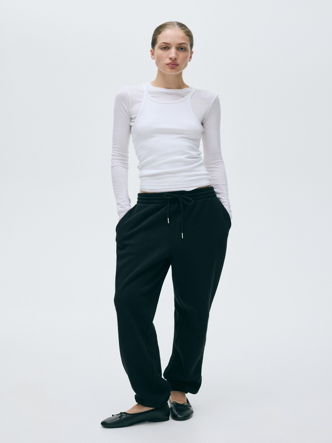 H&M Women Black Cotton-Blend Sweatpants