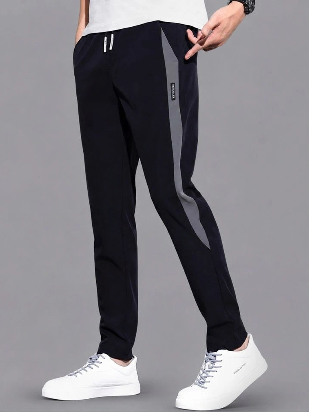 Joggers Park Men Regular Fit Colourblocked Dry Fit Training Track Pants