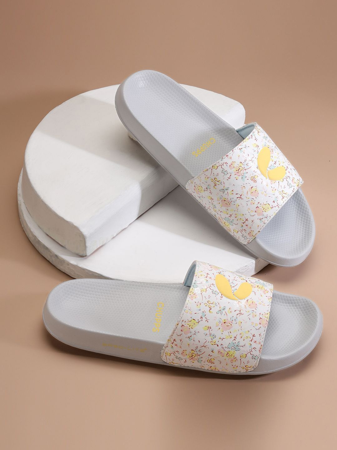 CHUPPS Women White Yellow Grace Orthopedic Sliders
