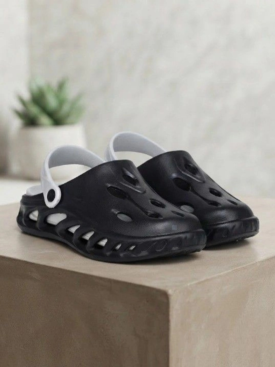 Hsquare Men Clogs Sandals