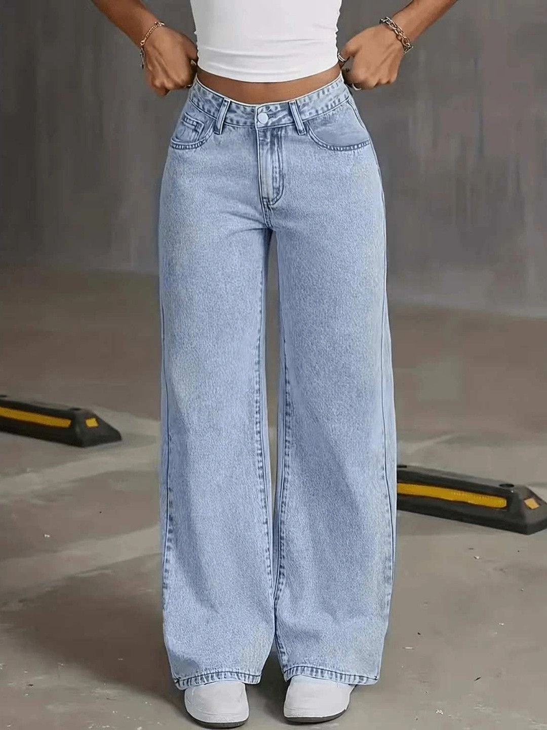 AAV2 Women High-Rise Stretchable Jeans
