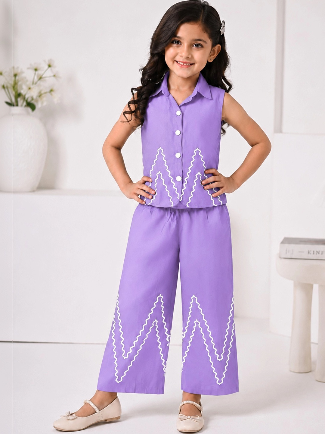 Jbegam Girls Printed Regular Top with Palazzos