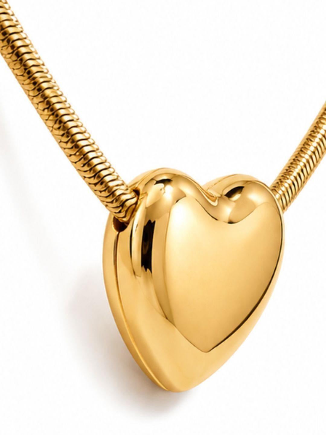 DIVING SWAN Women 18K Thick Gold Plated Aarohi Bold Heart Charm Necklace