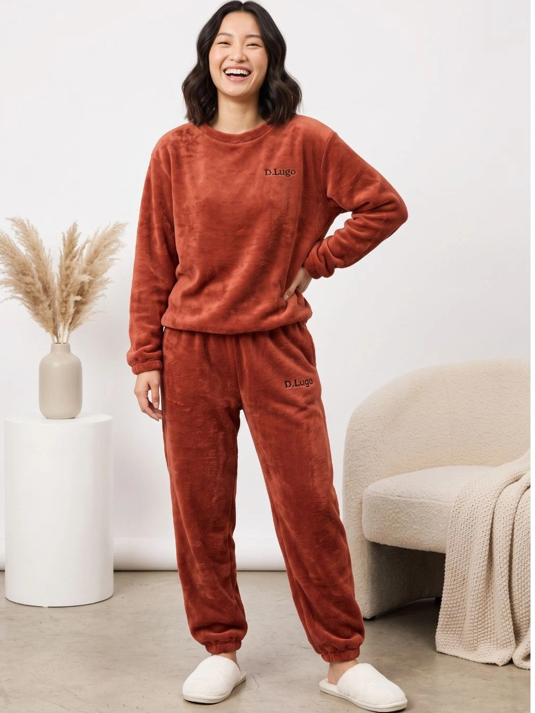 Lugo Women Red Soft Fleece Full Sleeve Top with Pyjama Nightsuit Set