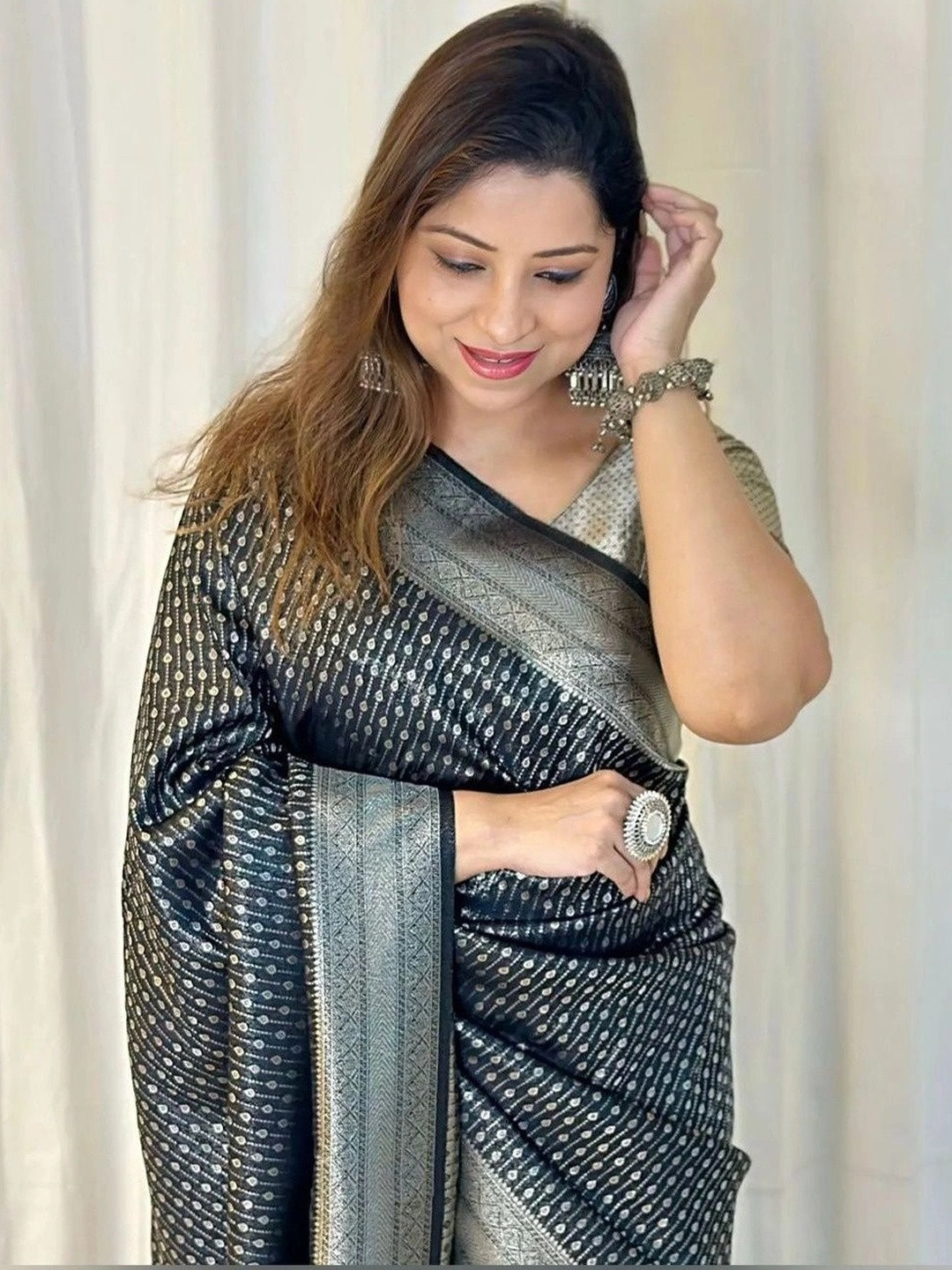 Glorisa Ethnic Motifs Zari Silk Blend Fusion Chanderi Saree