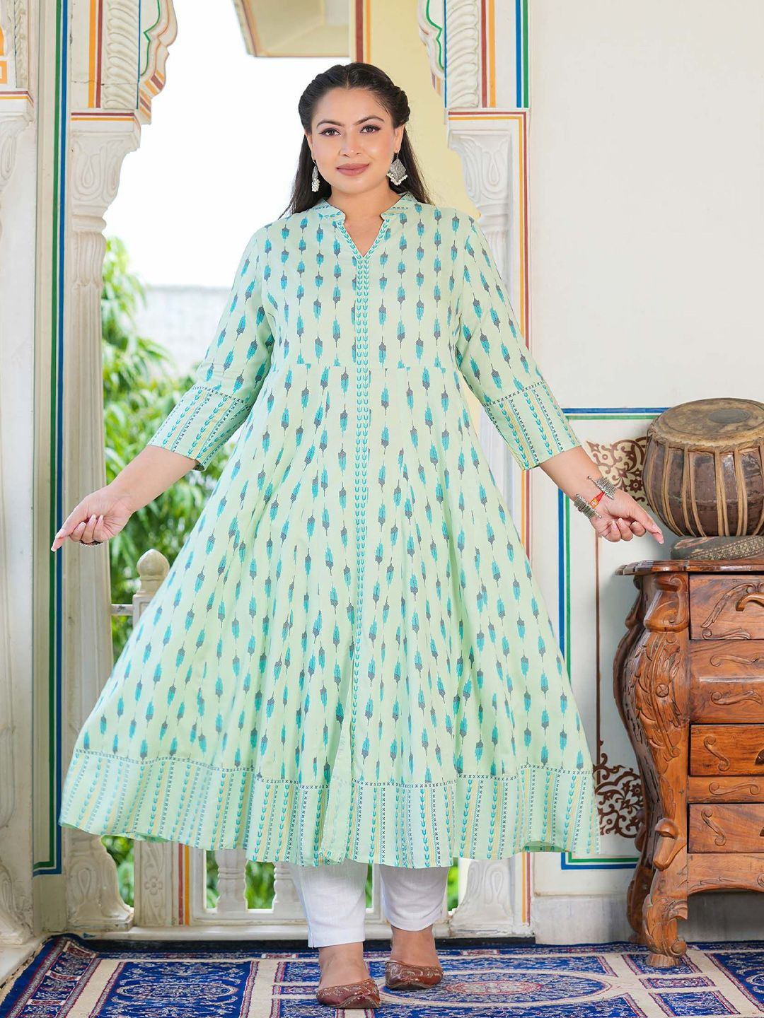 IKRASS Women Abstract Printed Festive Anarkali Kurtas