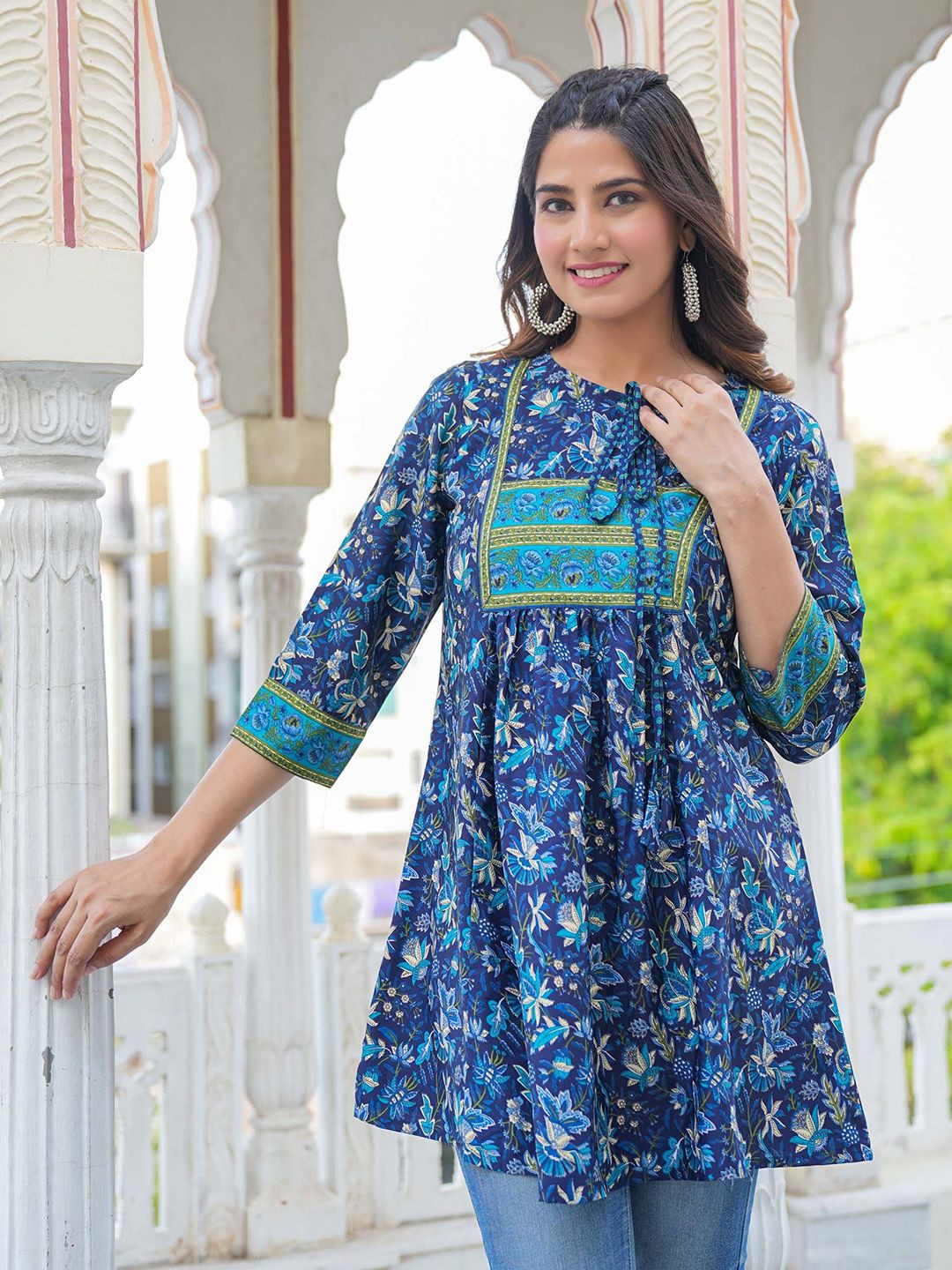 IKRASS Floral Printed Kurti