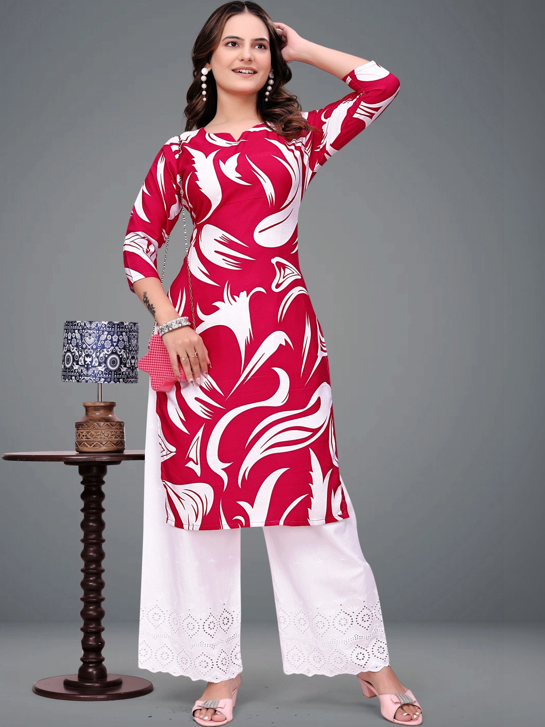 MANDIV FASHION Printed Pure Crepe Kurti