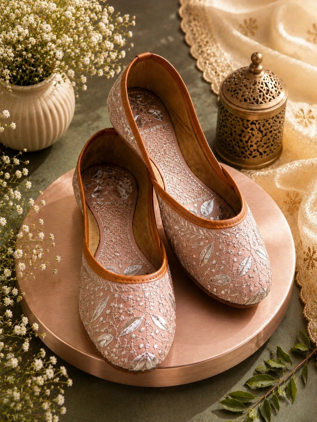 Anouk Women Embellished Ethnic Mojaris with Embroidered Flats