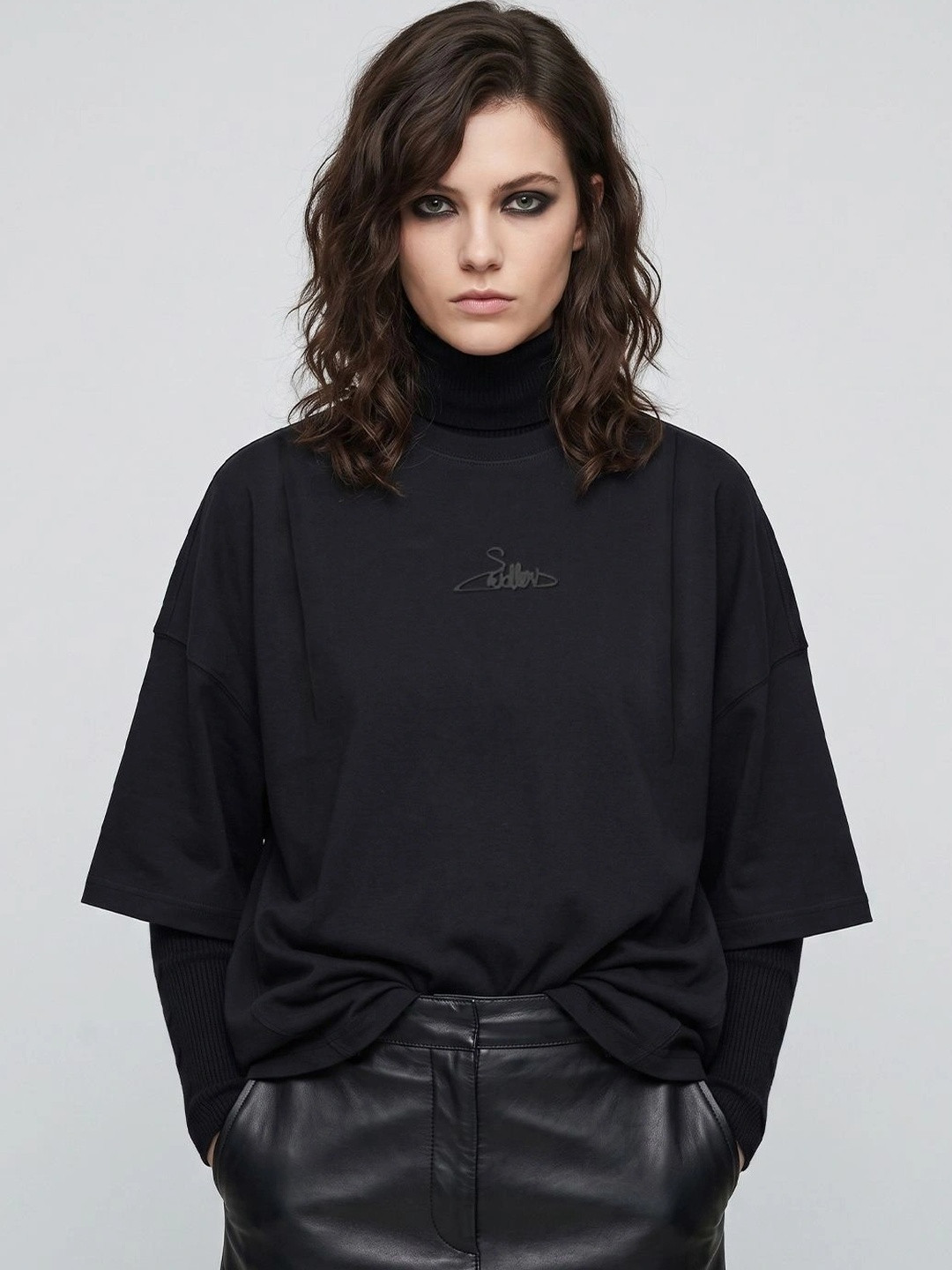 Skidlers Women Brand Logo Drop-Shoulder Sleeves T-shirt