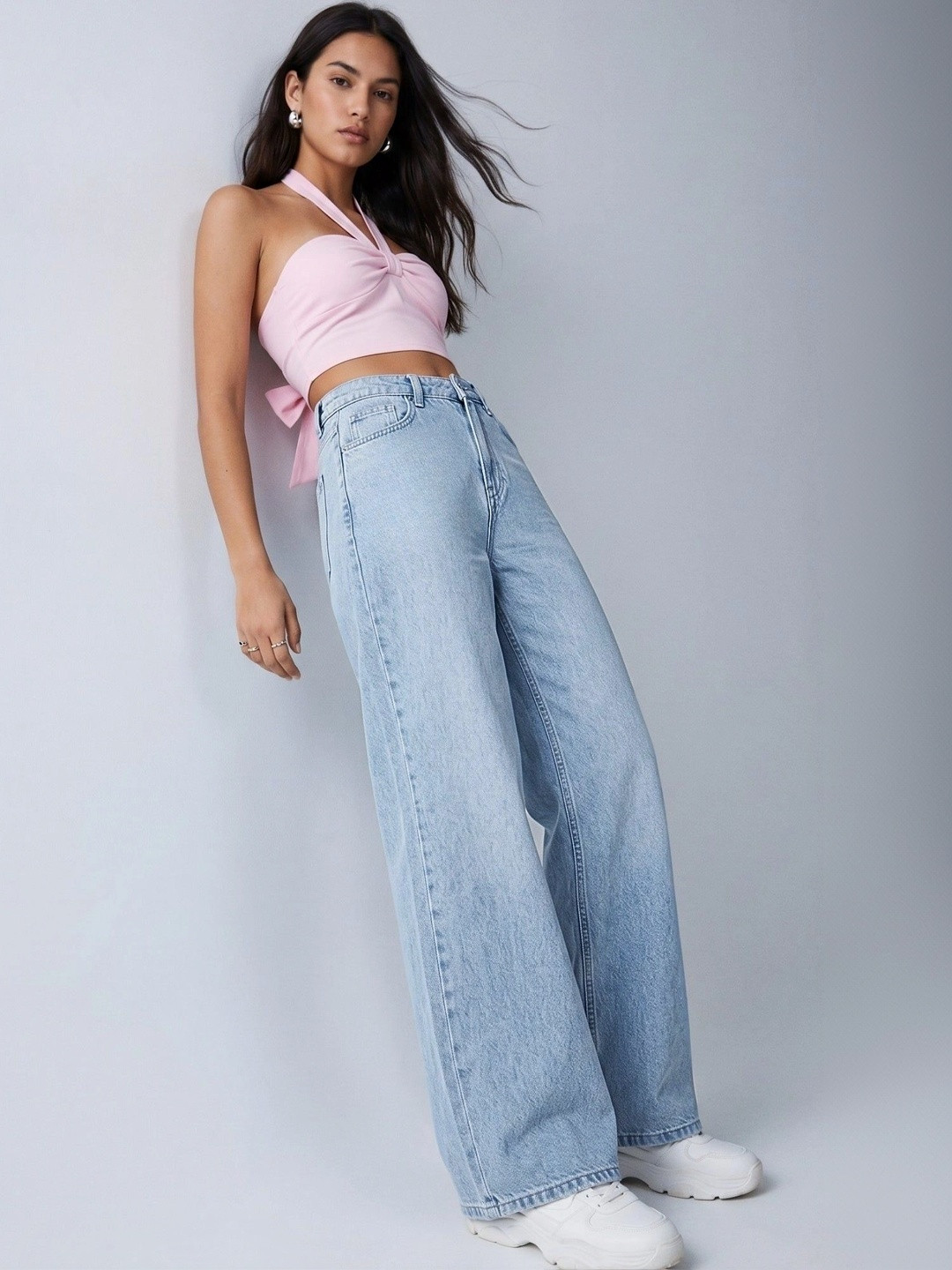 Outzidr Women Wide Leg Mid-Rise Embroidered Jeans