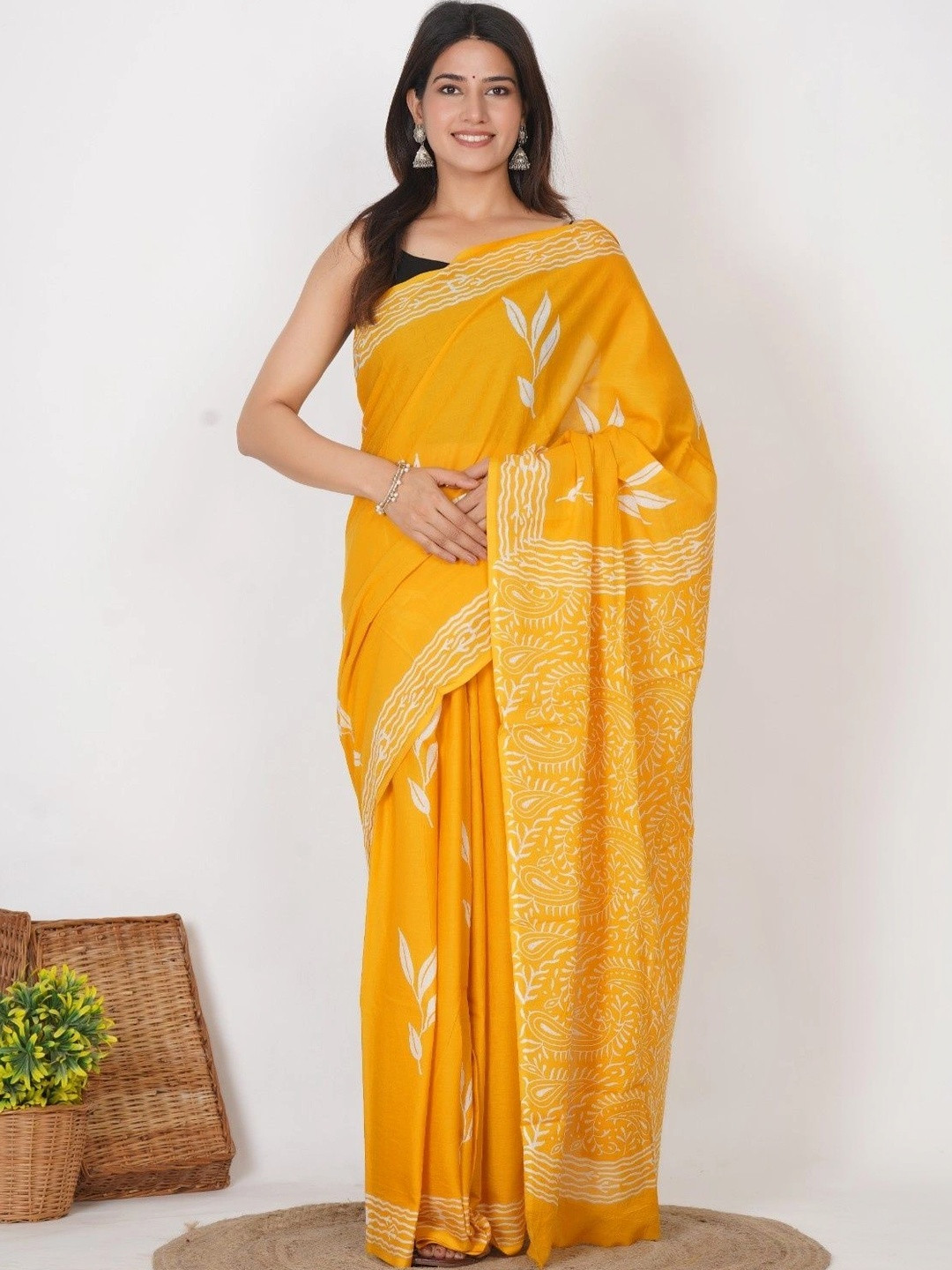 Shivya Floral Pure Cotton Fusion Bagru Saree