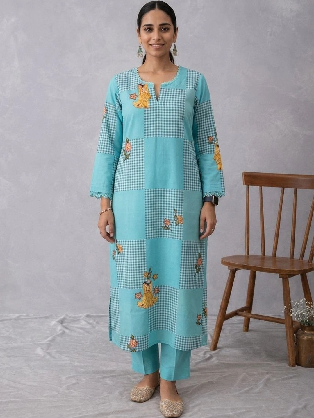 Ekana Women Printed Regular Linen Kurta with Trousers