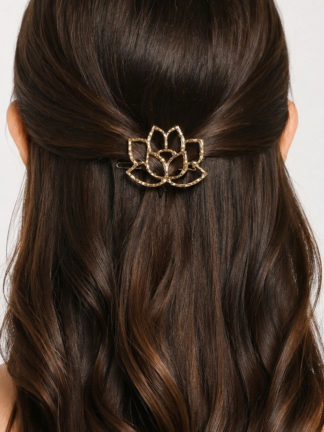 fabula Women Lotus Tic Tac Hair Clip