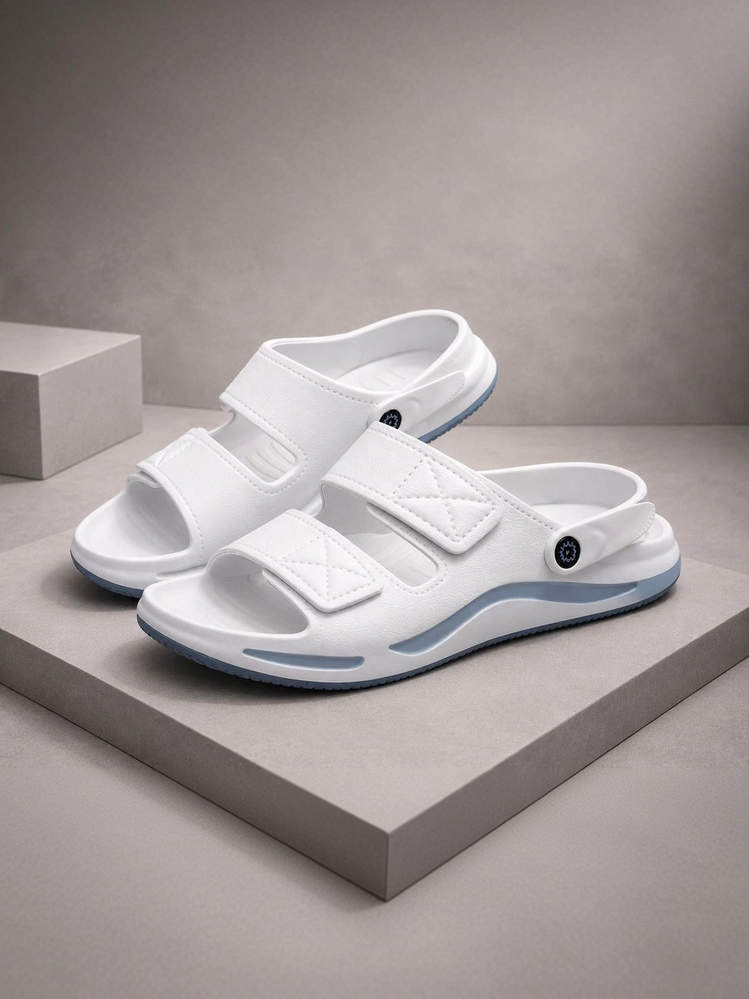 VOOLIO Men Sliders