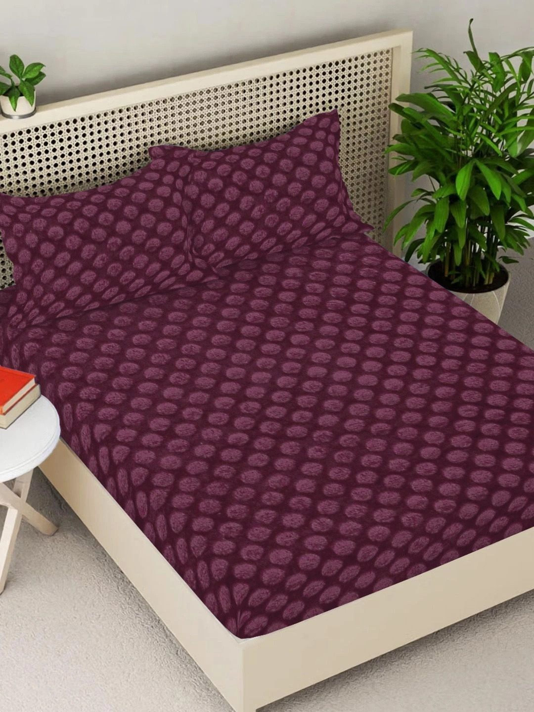 Myntra Elegant Homes Burgundy Geometric 300 TC King Bedsheet with 2 Pillow Covers