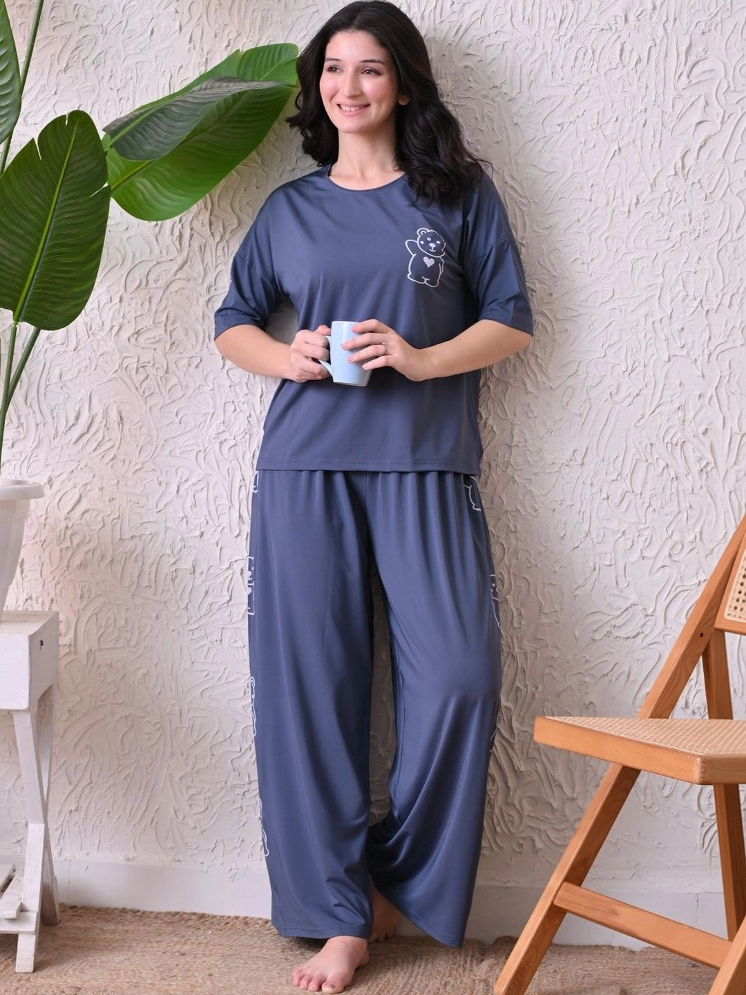 Lenissa Women Printed Lycra Night Suit