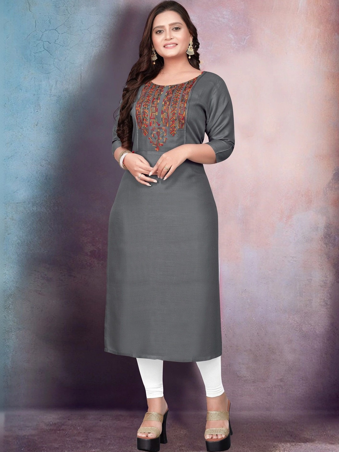 HETSA Ethnic Motifs Embroidered Thread Work Thread Work Kurti