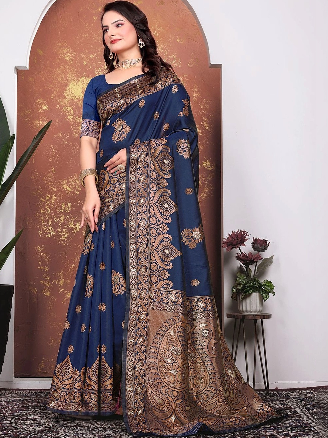 KANURIKAA Woven Design Zari Silk Blend Banarasi Saree