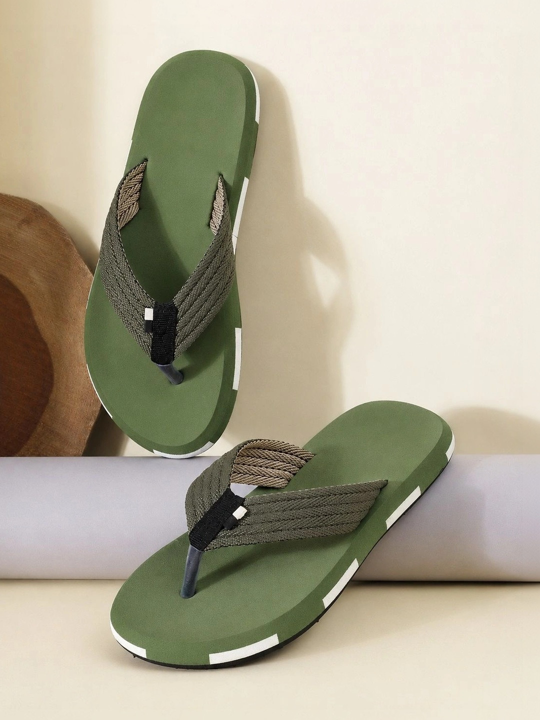 ENRIZZ Men Colourblocked Thong Flip-Flops