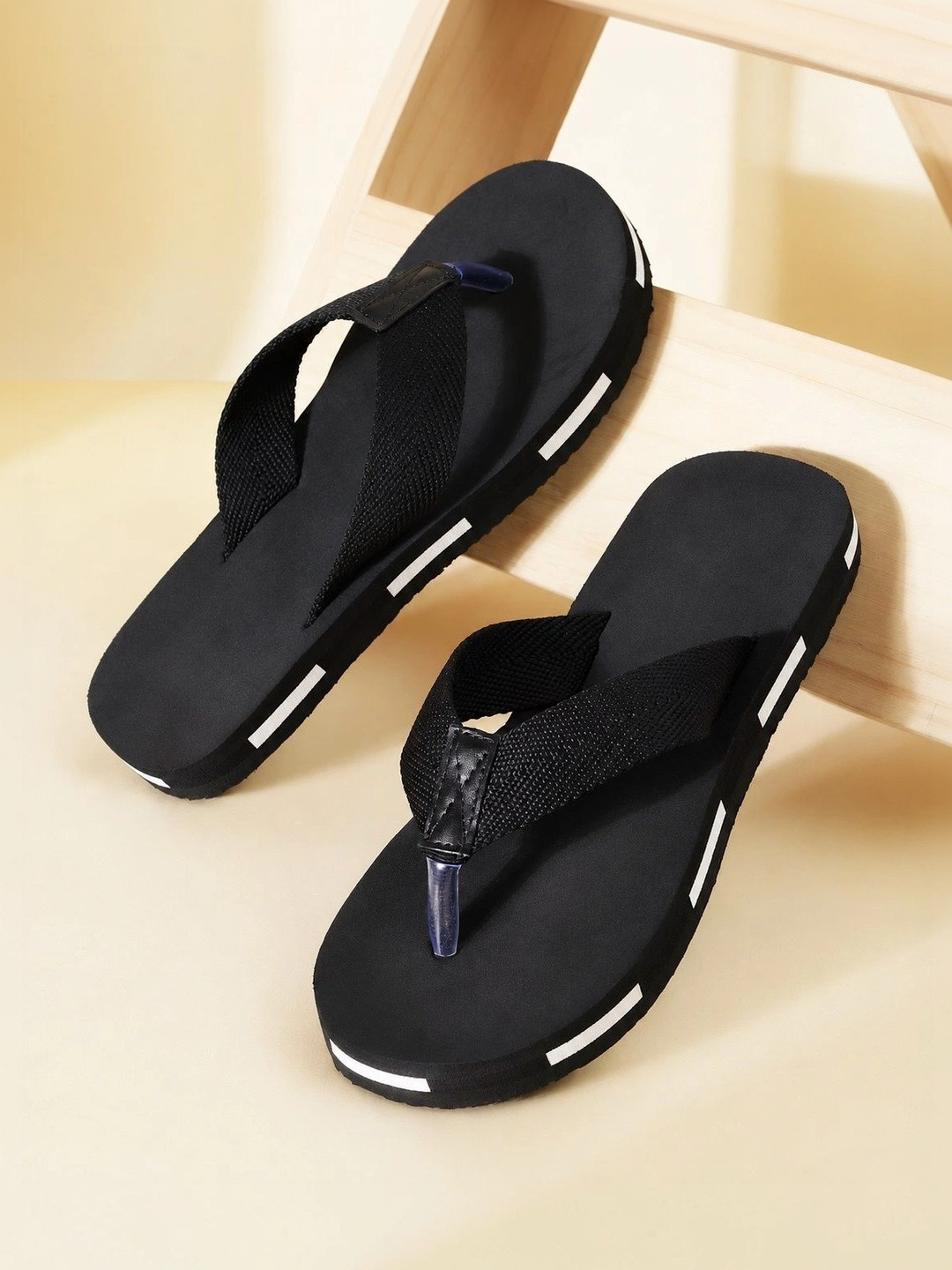 ENRIZZ Men Striped Thong Flip-Flops