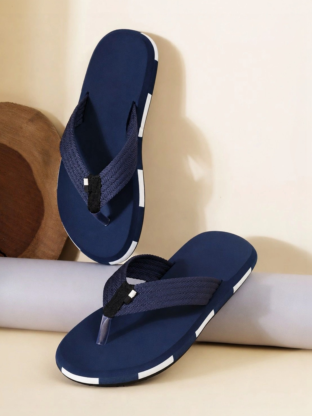 ENRIZZ Men Striped Thong Flip-Flops