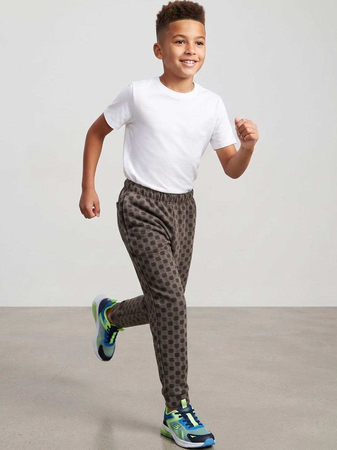 HRX by Hrithik Roshan Boys Regular Fit Checked Training Joggers