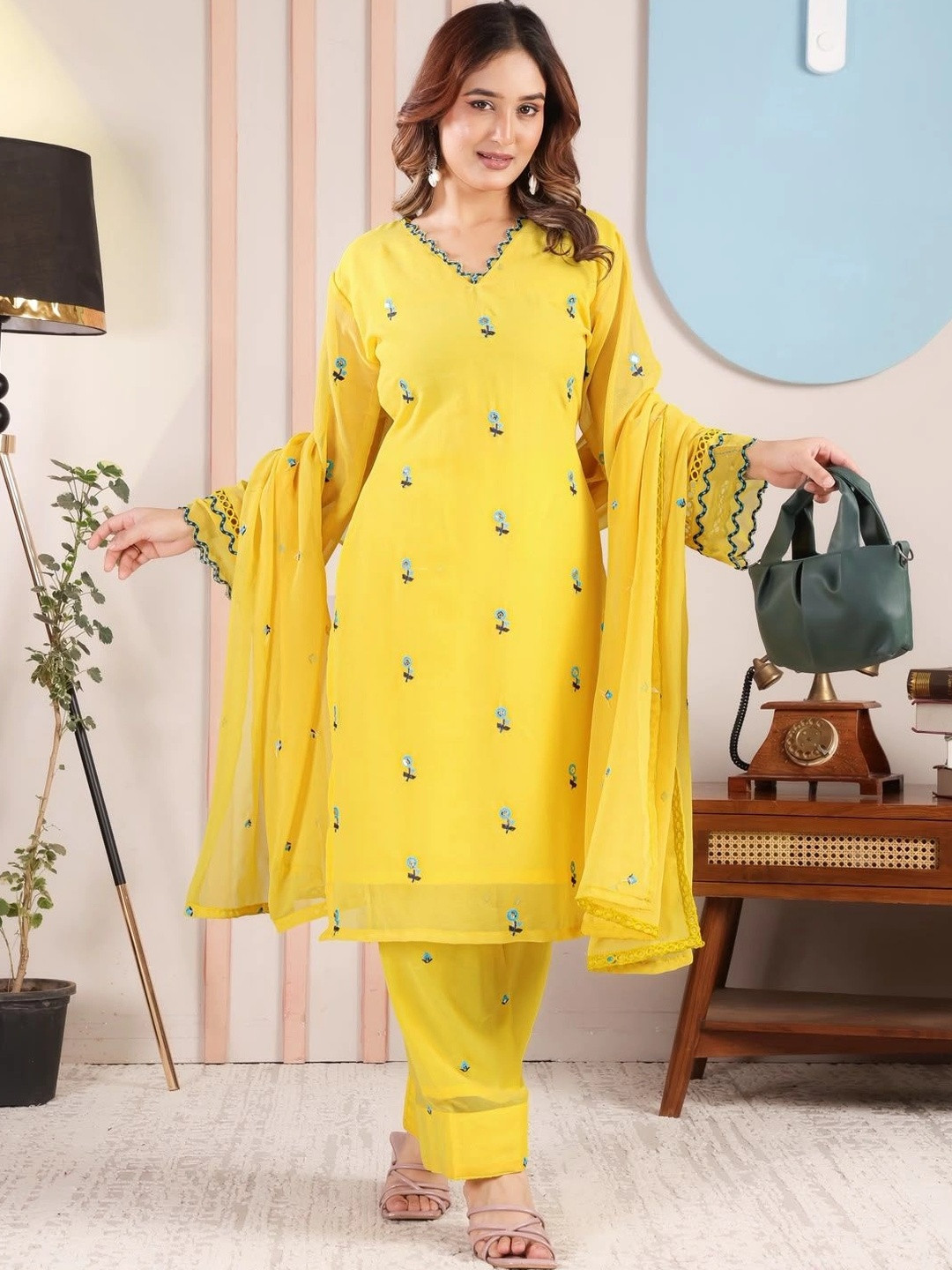 ZARVELA Women Ethnic Motifs Embroidered Regular Thread Work Kurta with Trousers & With Dupatta