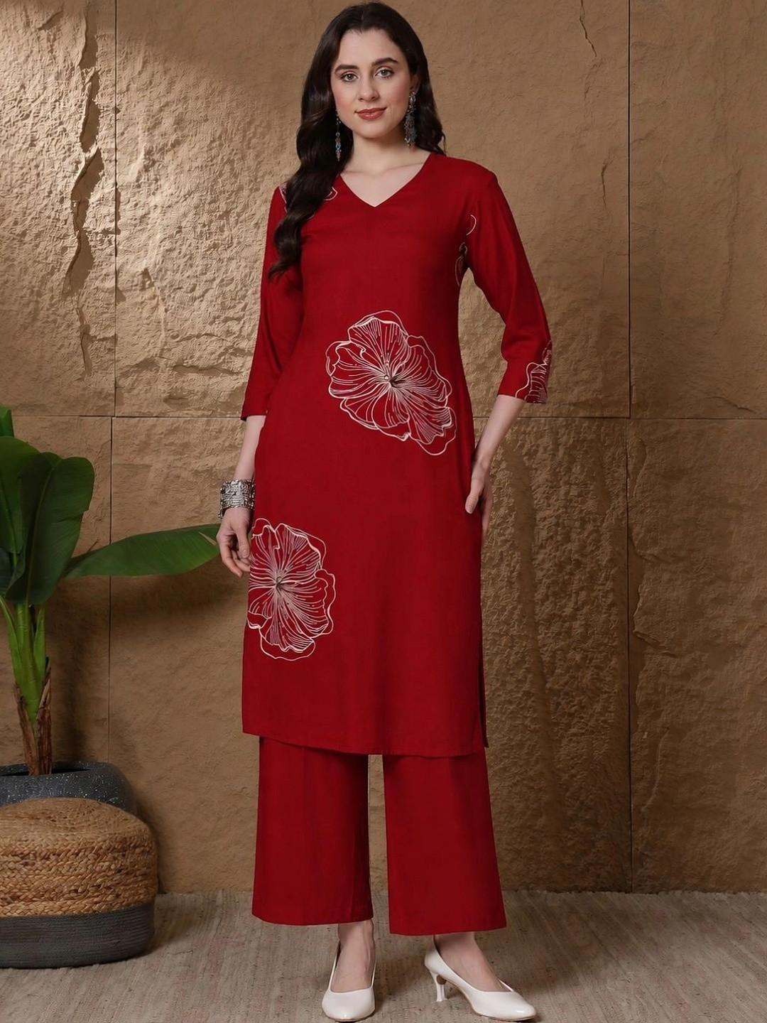 KALINI Floral Printed V-Neck Kurti