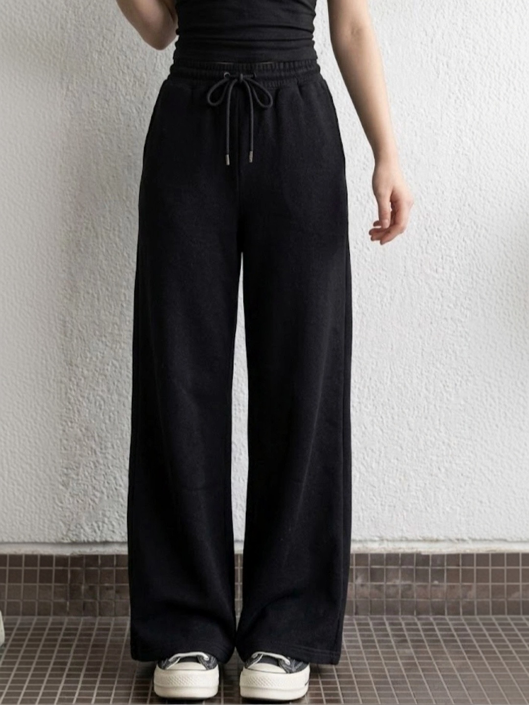 WARCOURT Women Regular Fit Training Joggers