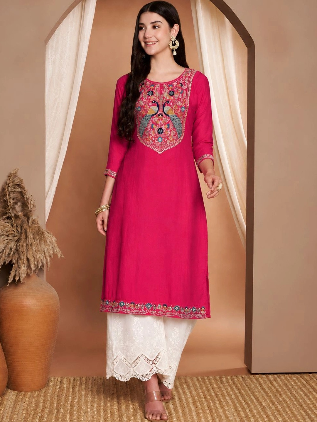 FORKEY Women Embroidered Thread Work Kurta