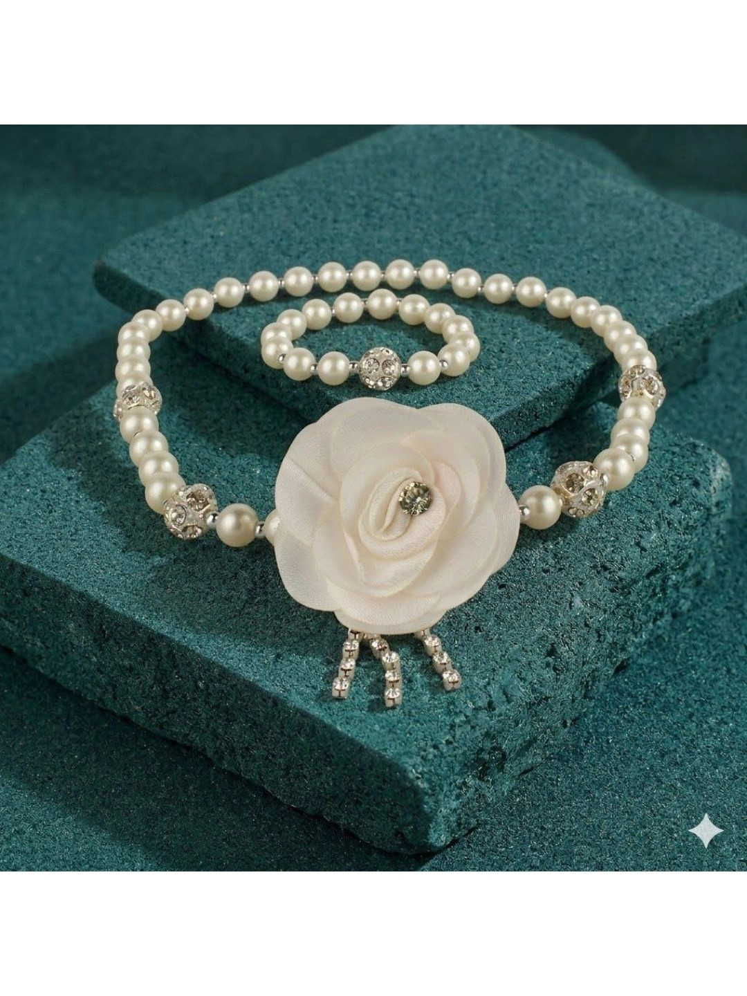Daizy Girls Flower Necklace & Bracelet Jewellery Set