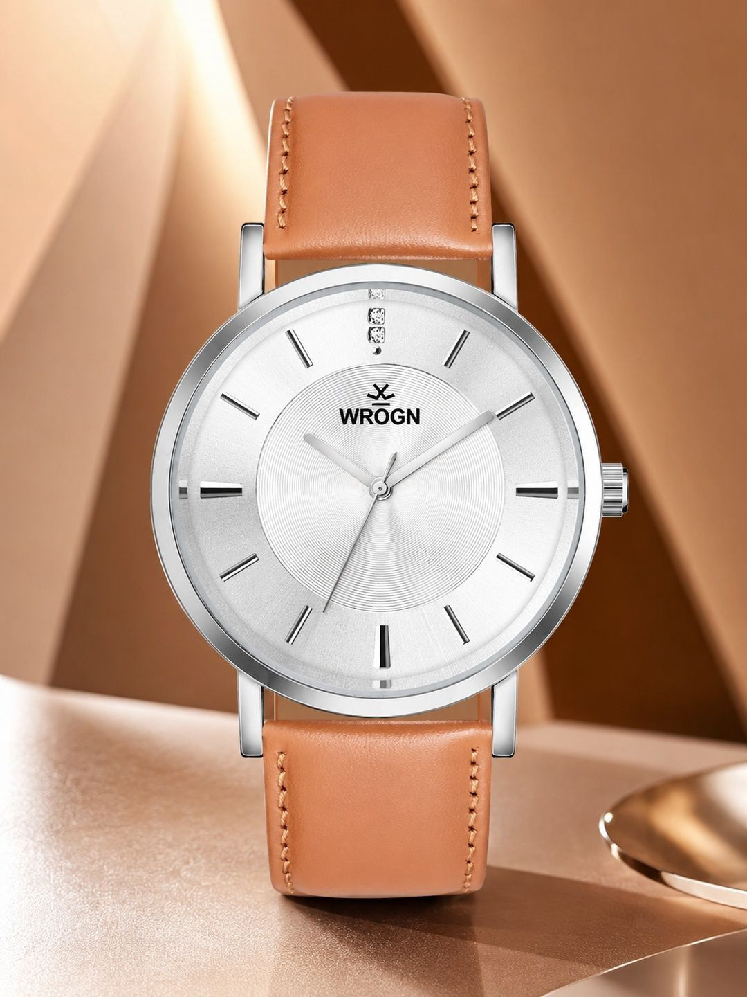 WROGN Men Brass Dial & Leather Straps Analogue Date Aperture Watch HOBWRG0606-SL