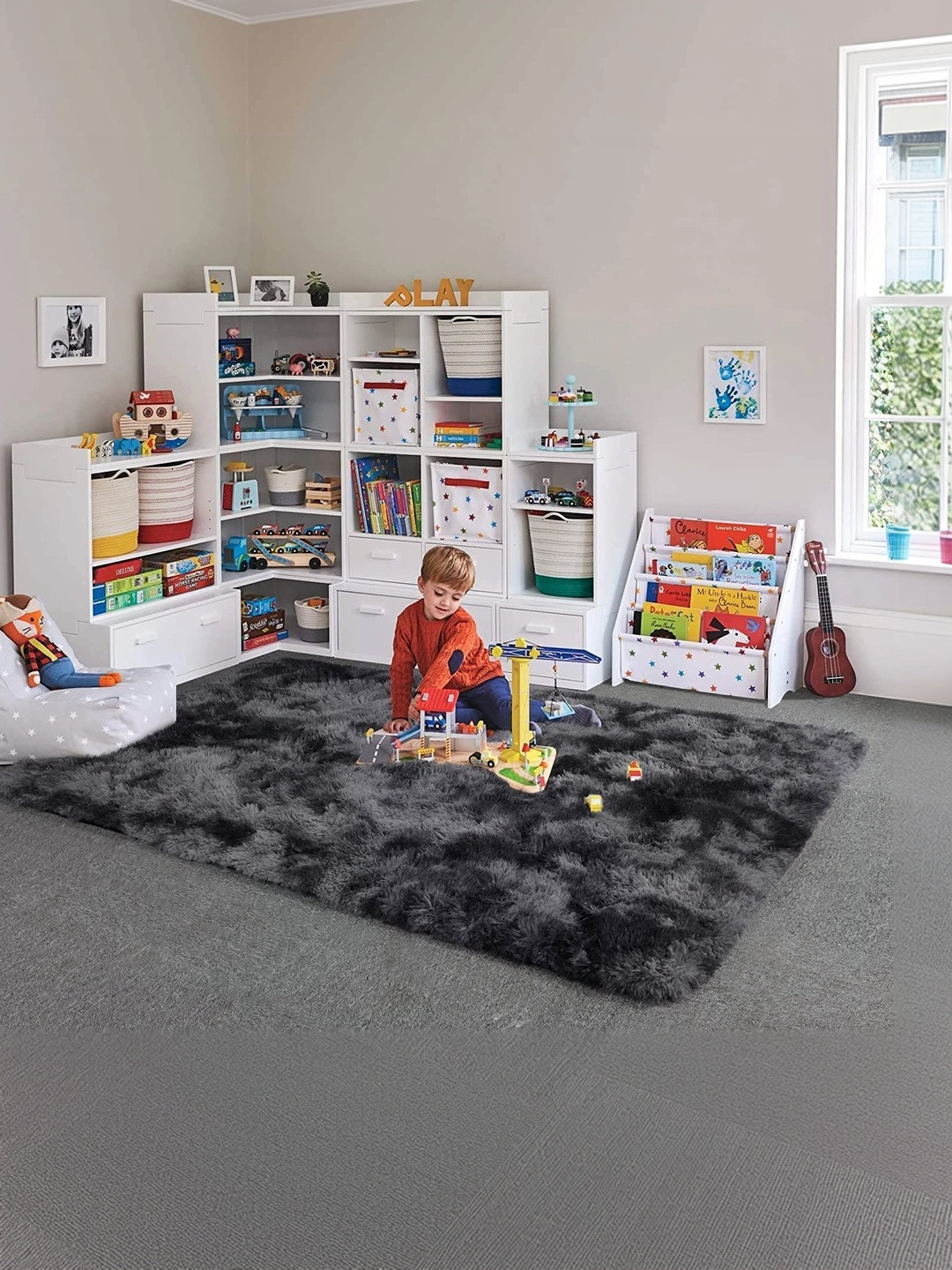 KAYNAT CARPET Black Solid Shaggy Polyester Carpet