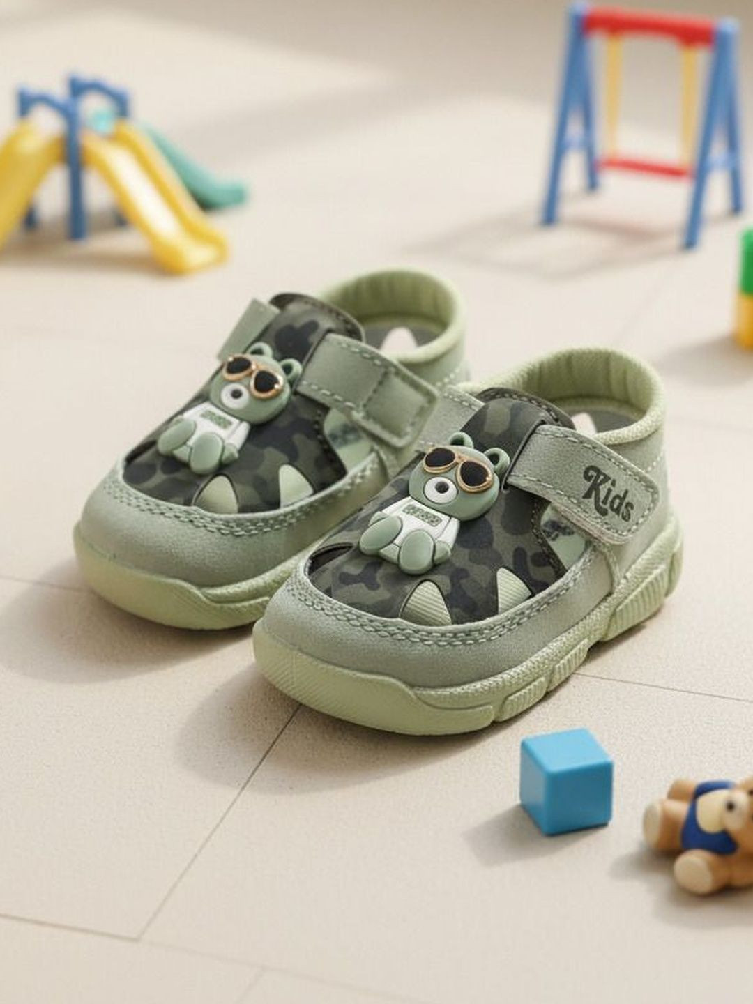 FootStation Boys Comfort Sandals