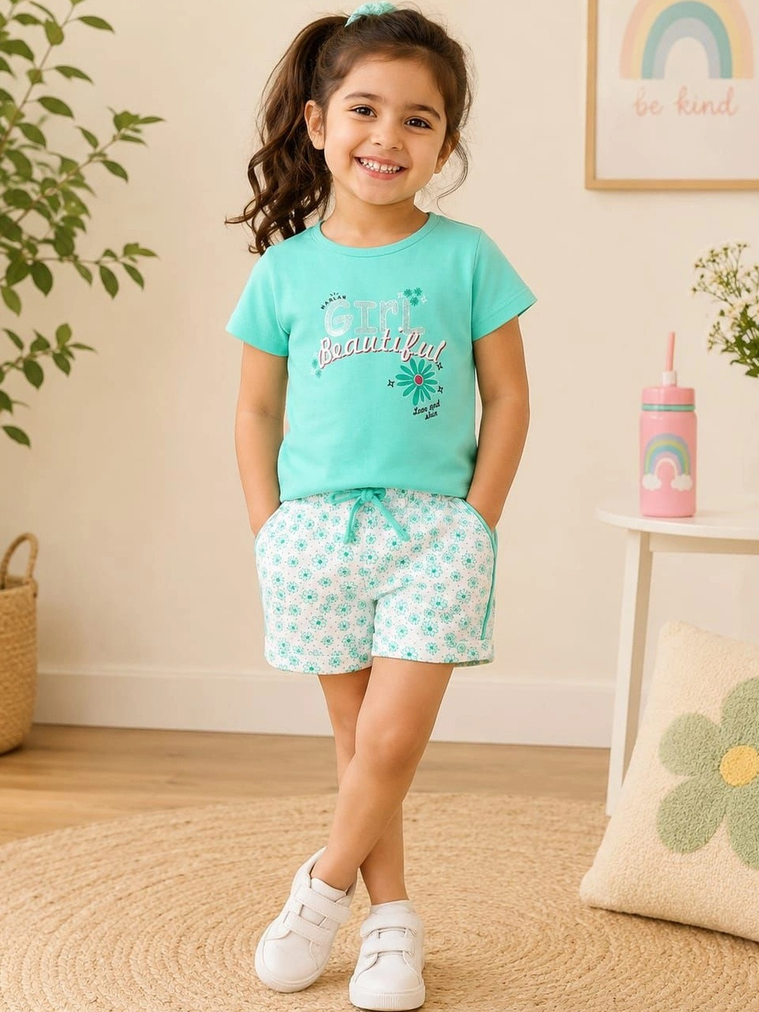 CERABI Girls Printed T-shirt with Shorts