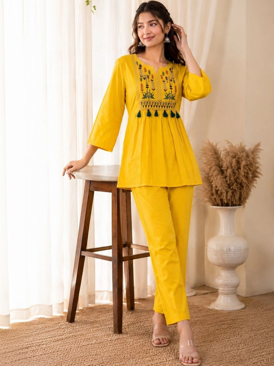 AADIVAA Women Ethnic Motifs Embroidered Empire Thread Work Pure Cotton Kurti with Trousers