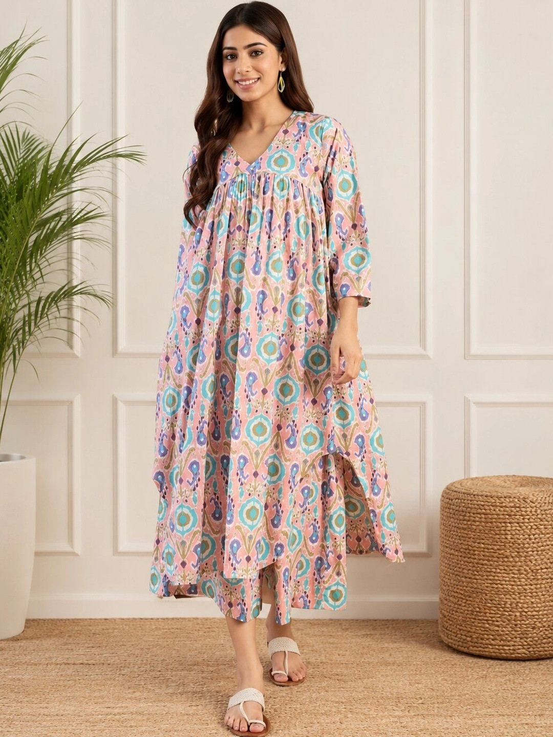 UGMAZ Women Printed Empire Kurta with Harem Pants