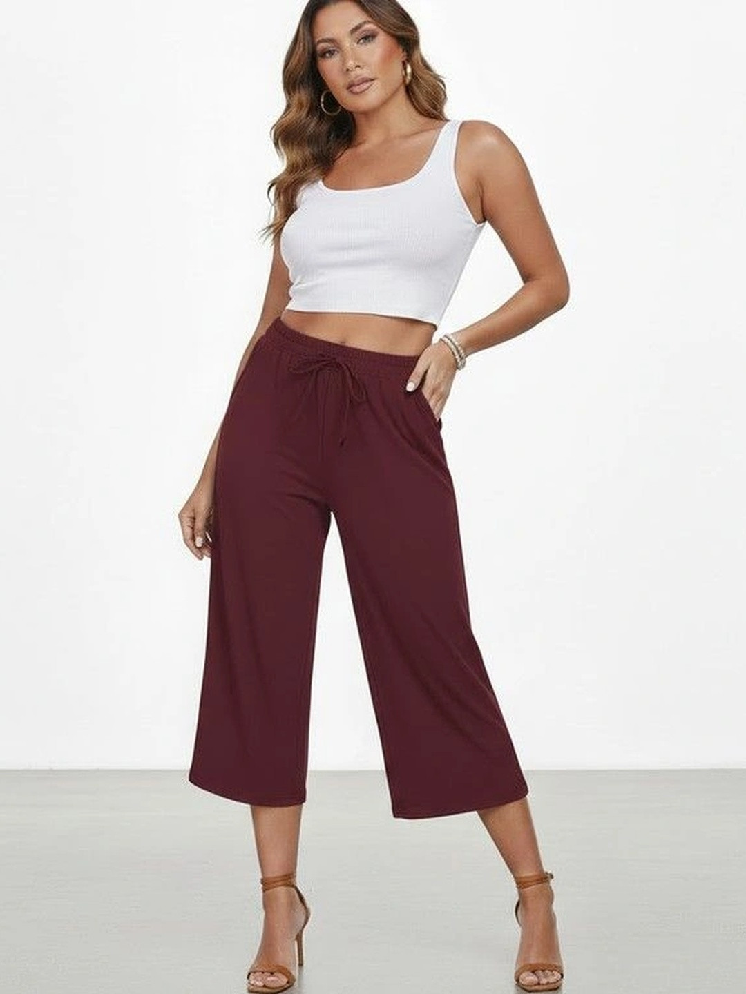 UNFLD Women Capris