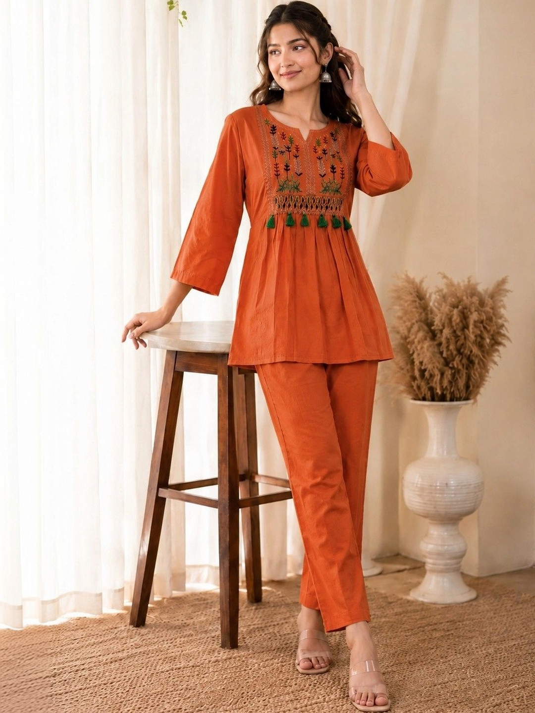 AADIVAA Women Ethnic Motifs Embroidered Empire Thread Work Pure Cotton Kurti with Trousers