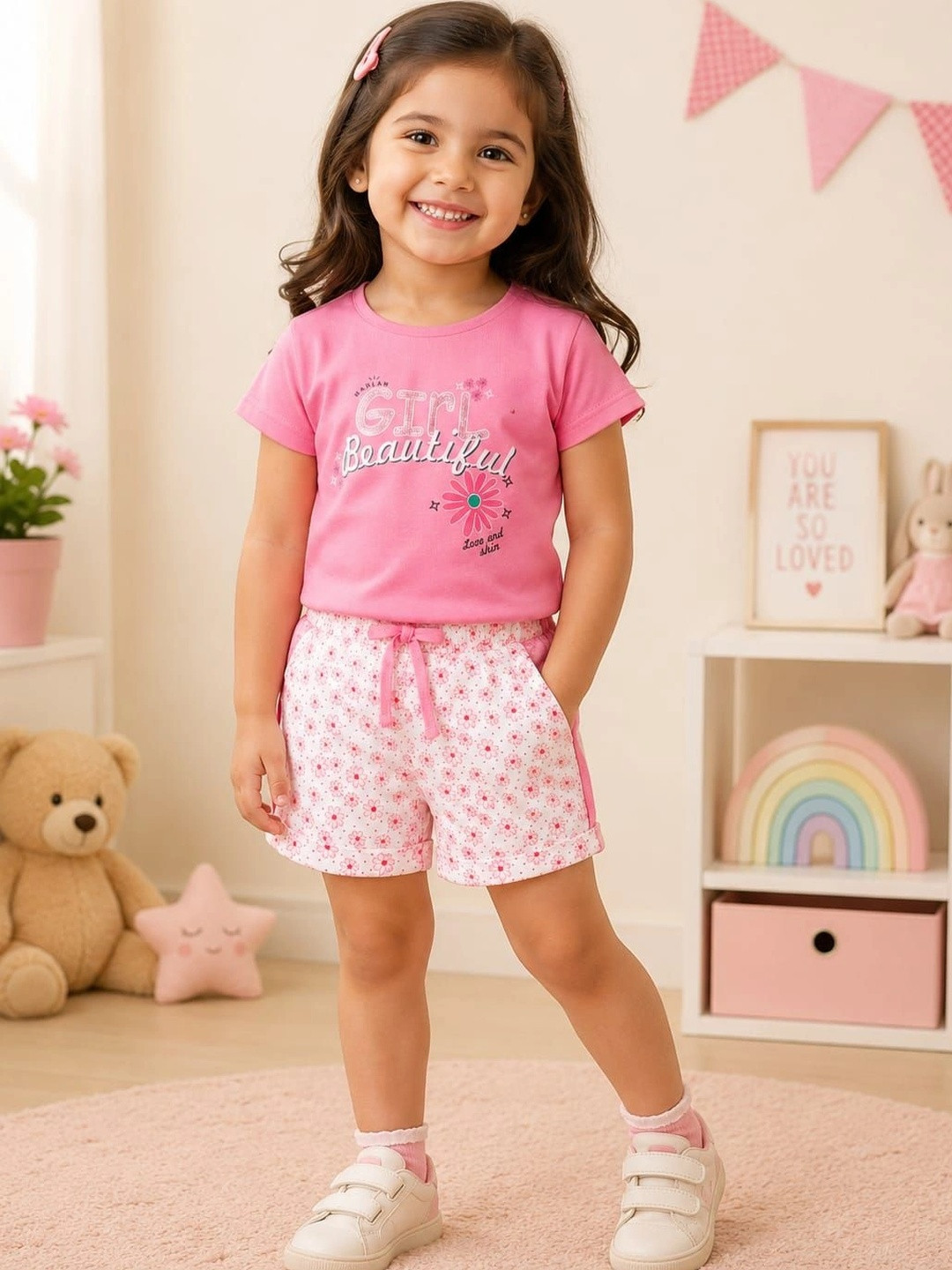 CERABI Girls Printed T-shirt with Shorts