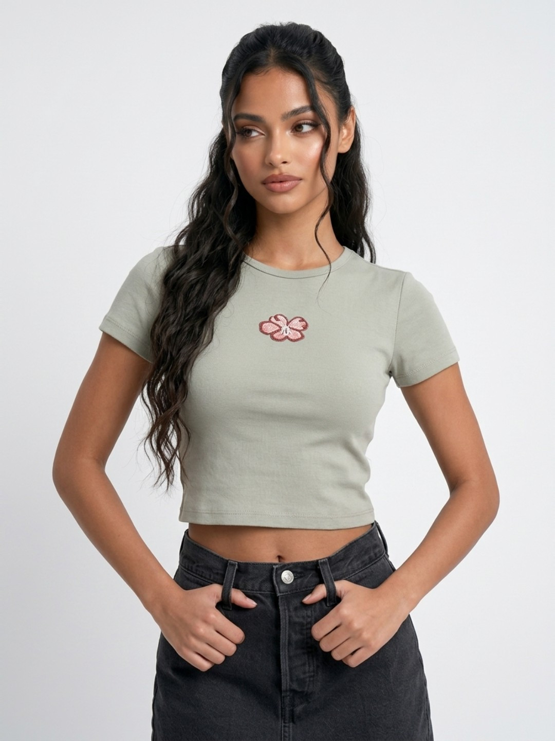 glitchez Beaded Embroidery Slim Fit T-shirt