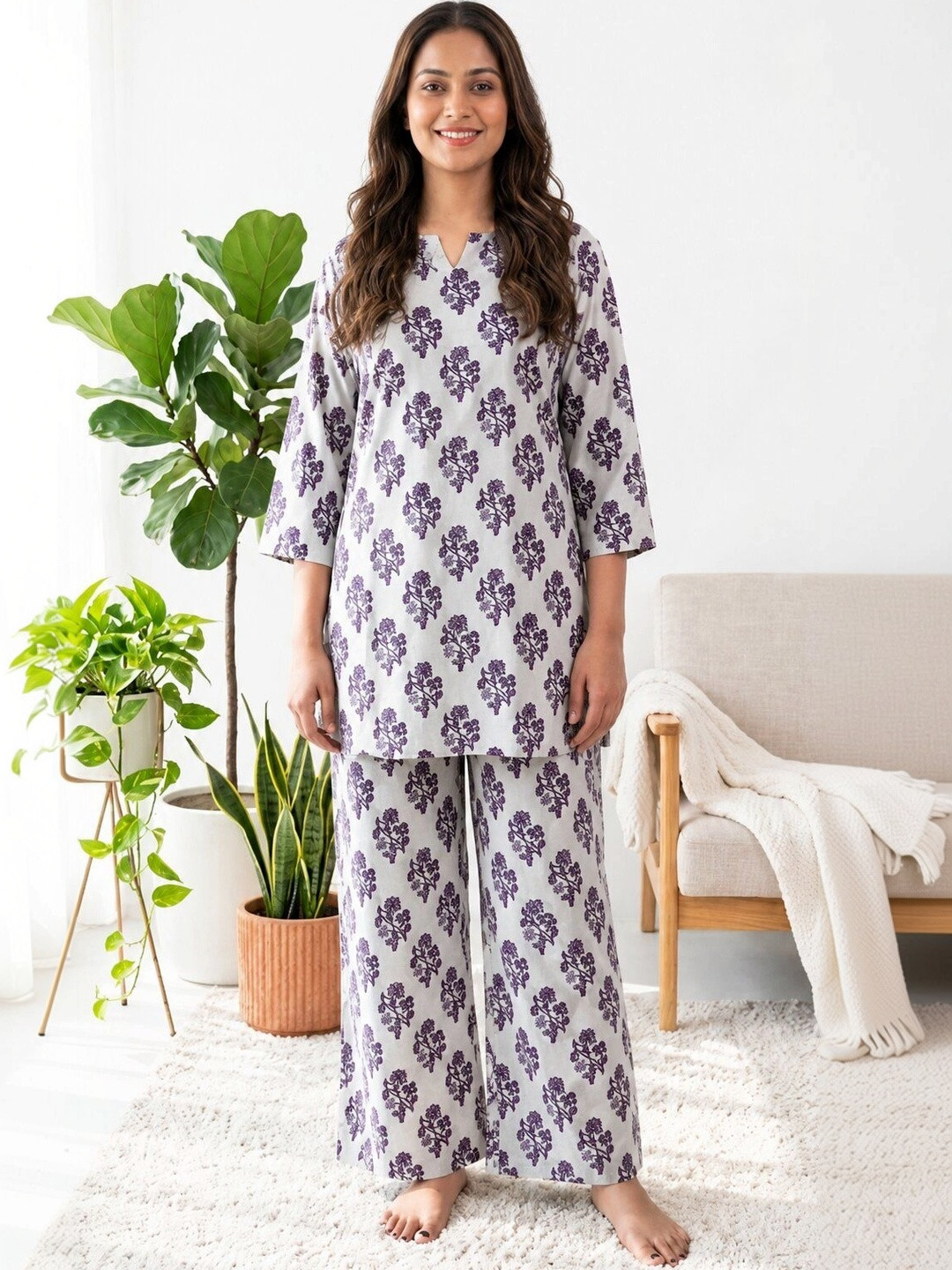 MISAYL Women Floral Printed Regular Kurta with Palazzos
