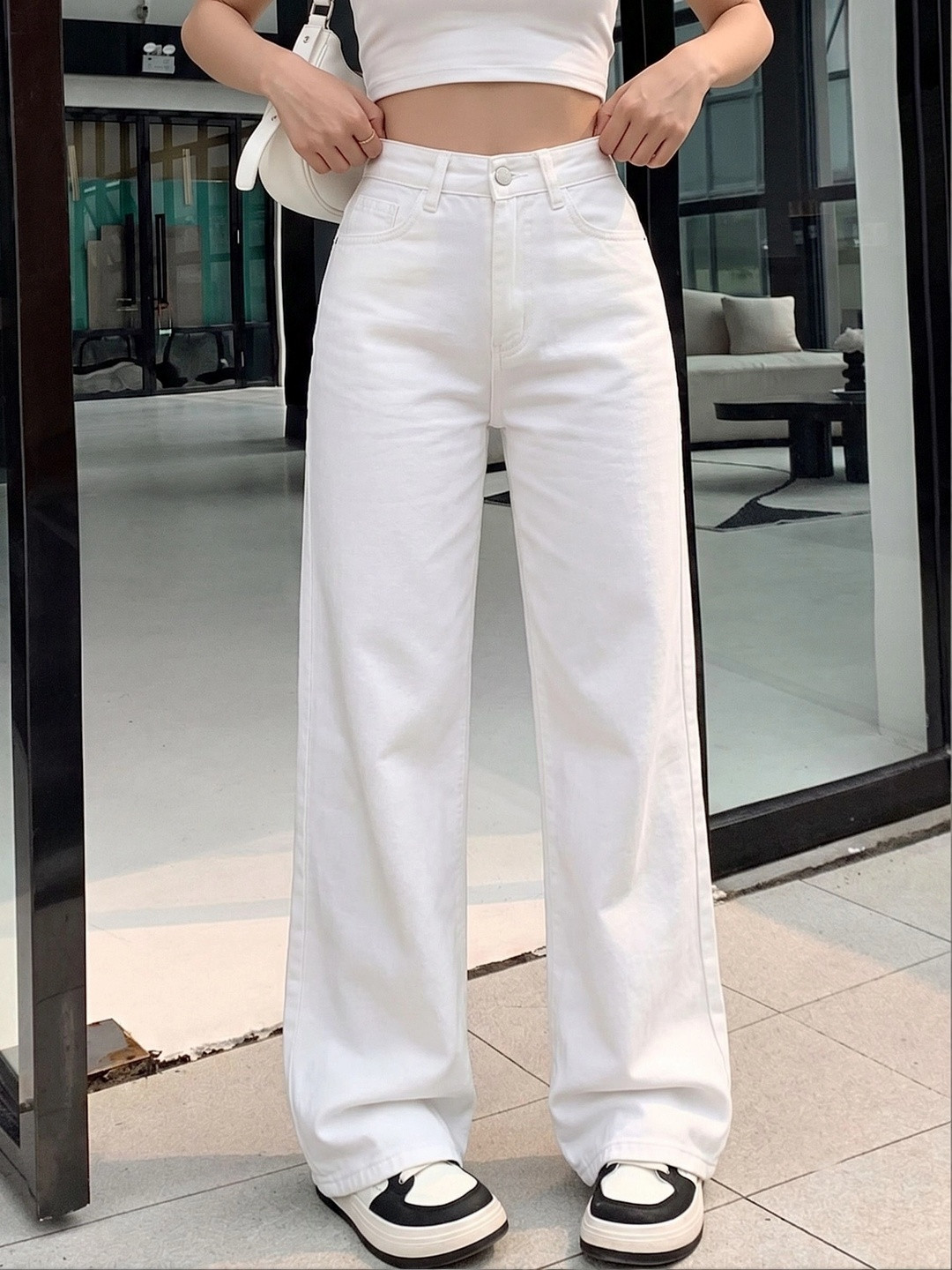 Lahaba Women London Regular Fit High-Rise Stretchable Jeans