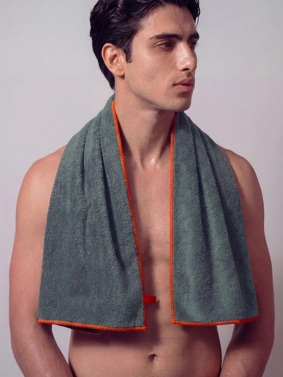 DAMENSCH Grey Ultra-Soft Quick-Dry Anti-microbial Gym Bench Towel