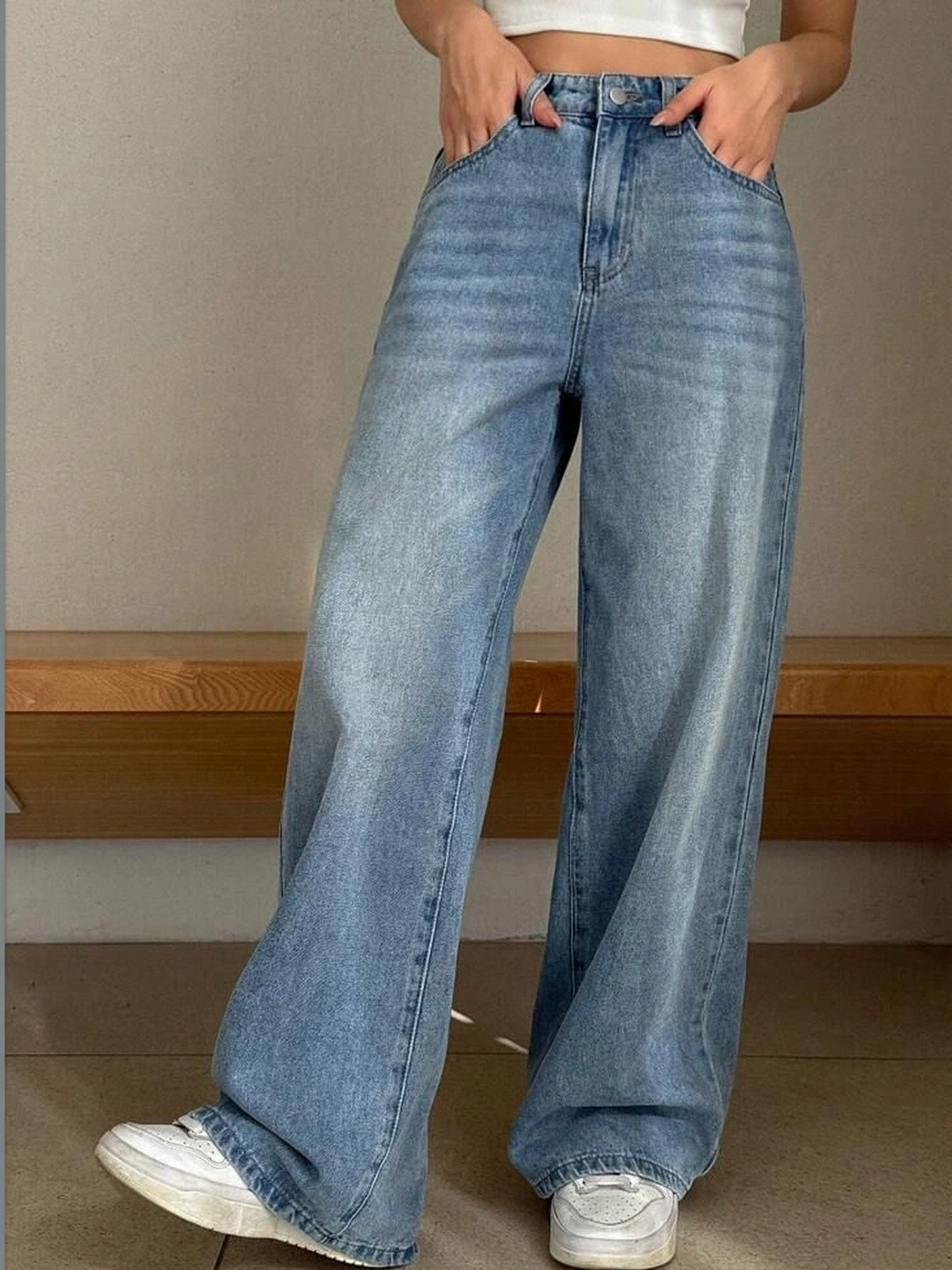 SOULNITY Women Wide Leg High-Rise Stretchable Jeans