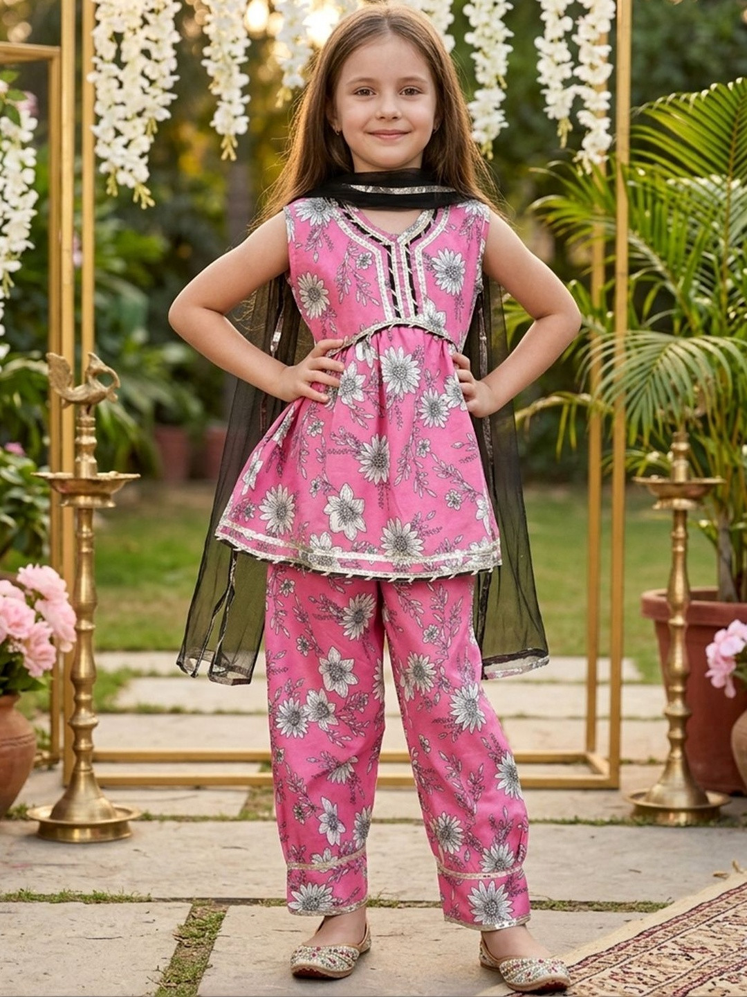 Cutiekins Girls Floral Printed Regular Gotta Patti Kurta with Salwar & Dupatta