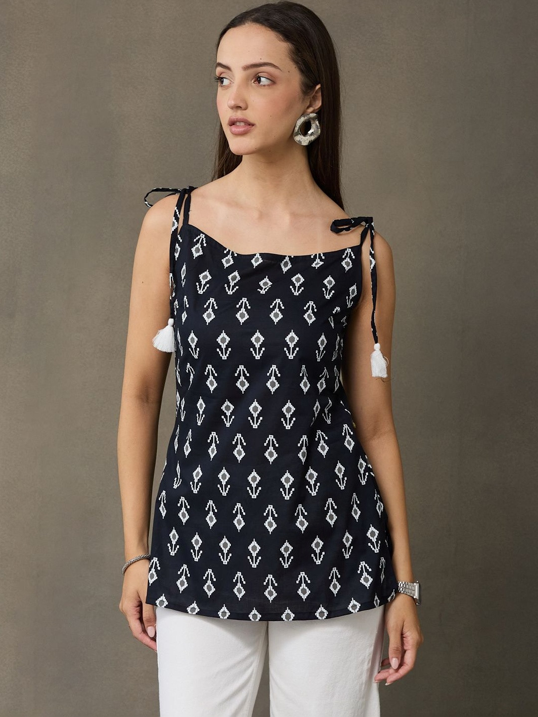 Navibhu Classic Everyday Ethnic Motifs Printed Square Neck Pure Cotton Kurti