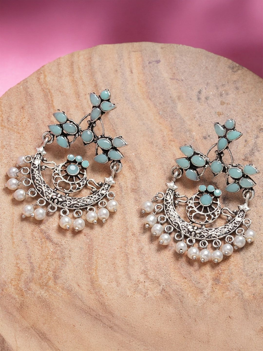 Stylishkudi Crescent Shaped Chandbalis Earrings