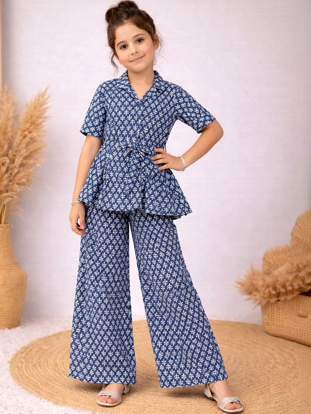 FASHION DREAM Girls Printed Shirt with Palazzos